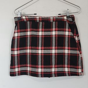 Forever 21 - Red /Black/White Plaid Flannel Mini Skirt - Size Small - Pockets.
